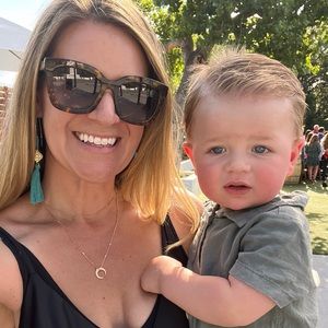 Meet your Posher, Sunie